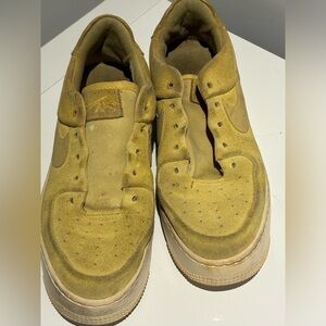 5 for 30$  NIKE AF1 sage low white celery women’s size 8